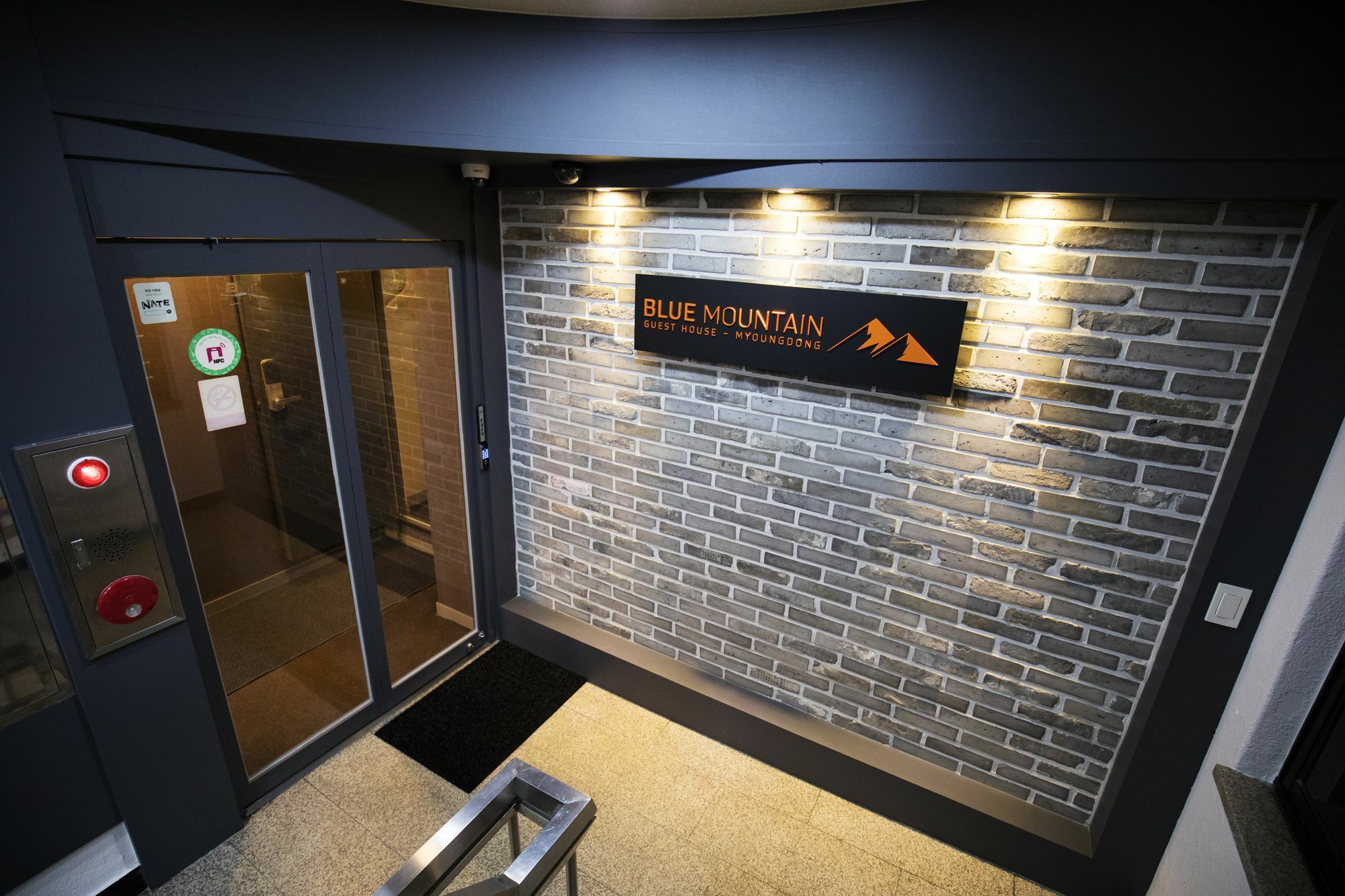 Blue Mountain Myeong-Dong Hotel Seul Exterior foto